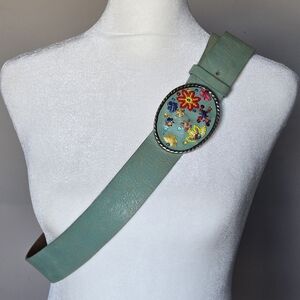 VTG Bohemian Western Embroidered Floral 100% Leather Belt in Aqua Blue Green L